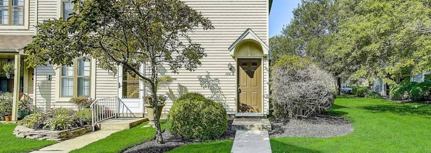 152 Bradford Ct