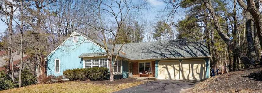 13 Fox Hollow Rd