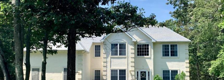 11 Gilbert Stuart Way