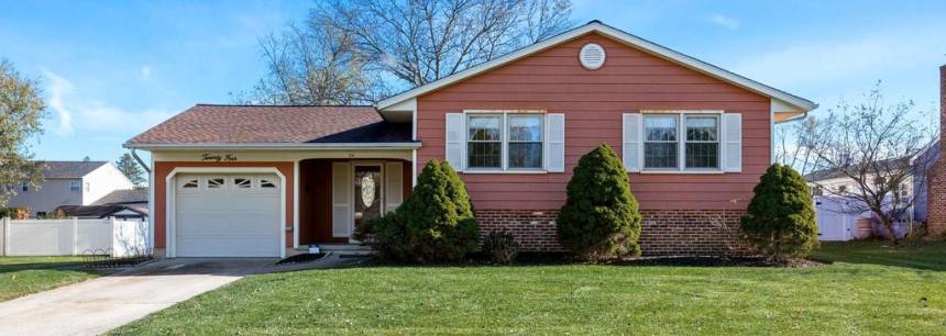24 Kingswood Ct