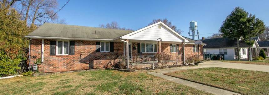60 Jenkins Ave