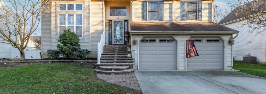 5 Phoenix Rd