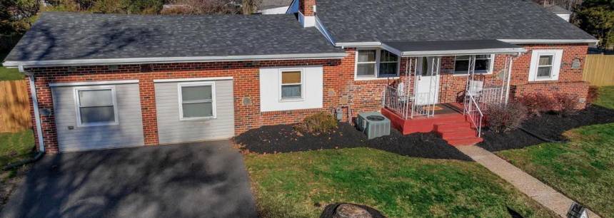 305 Wilson Ave