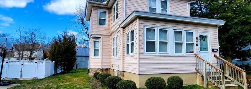 437 Poplar Ave