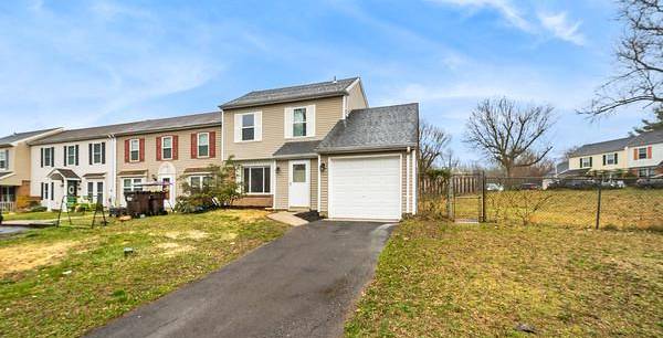 6657 Pickwick Ct