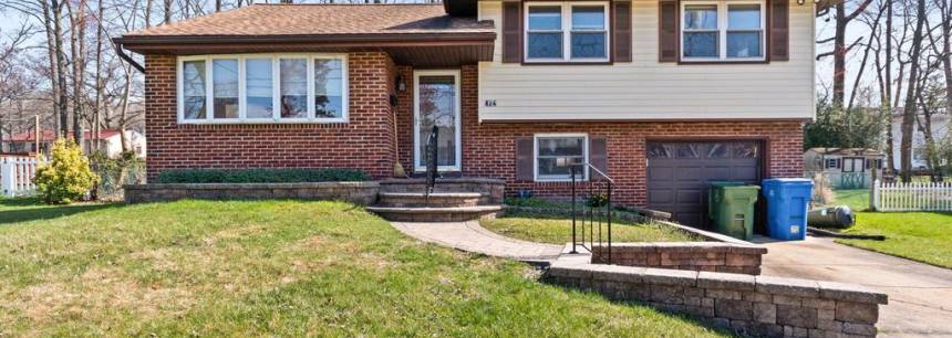 424 Kingston Dr