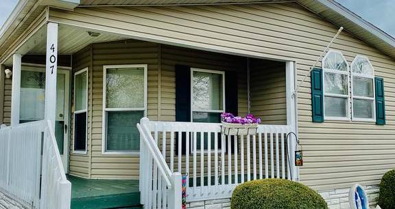 407 Maplehurst Ct