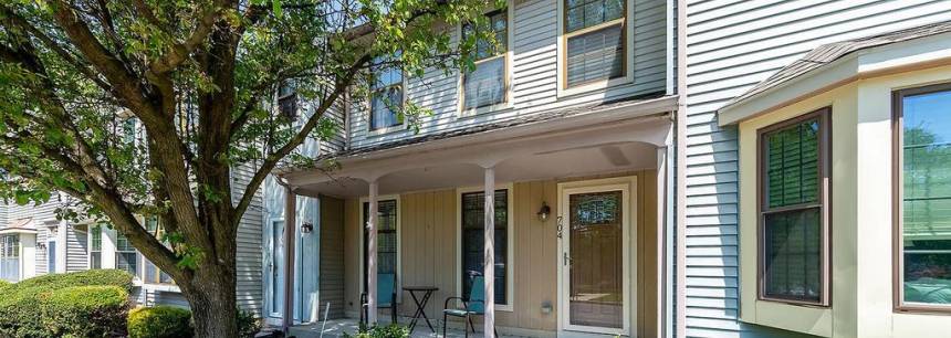704 Garrison Ct