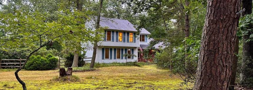 4 Waltham Dr