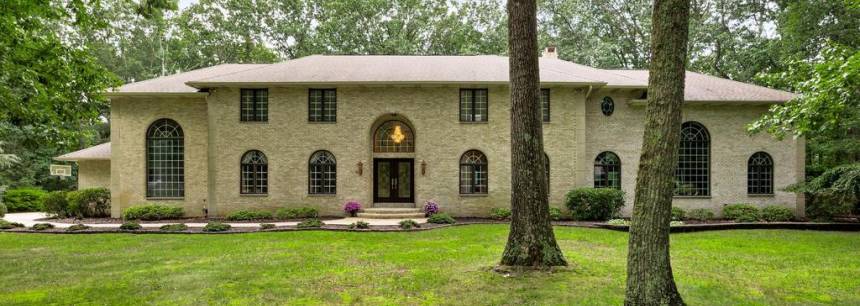 38 Fox Hill Dr