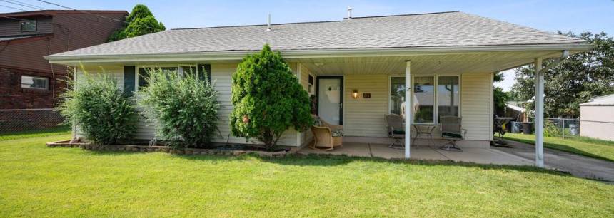 22 Rose Ave