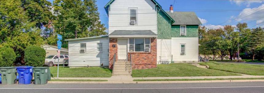 302 N Main St