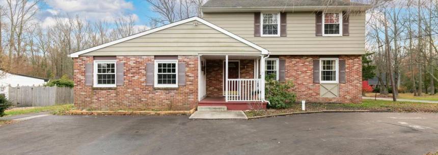 17 Christopher Mill Rd