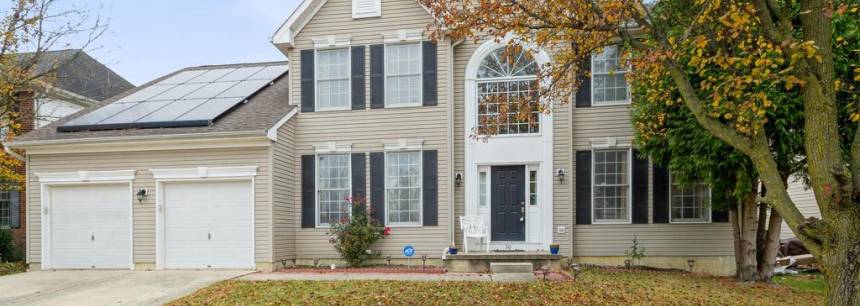 30 Greenbrier Dr