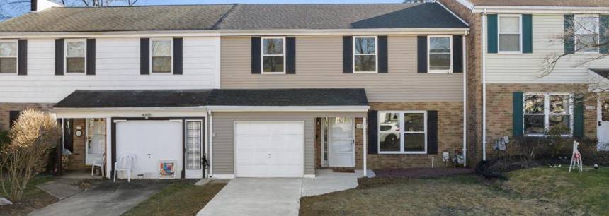6233 Madison Ct