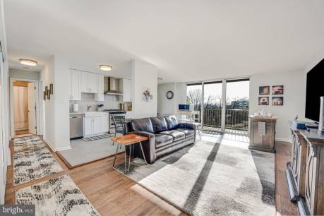 4343 Cherry Hill Rd 602