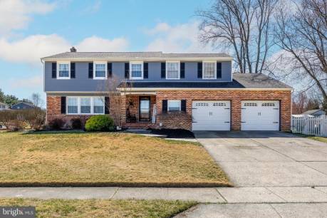 13 Eustace Rd