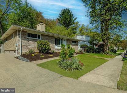 208 Eldridge Ave