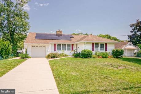 208 3rd Ave