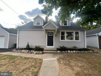 14 Vaughn Ave