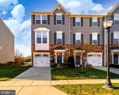 127 Spire Pl