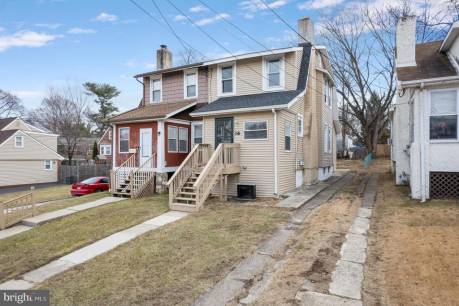 16 Ridgeway Ave