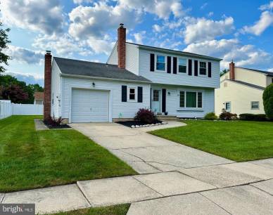 20 Luray Ln