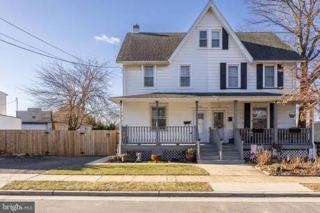 104 Main St