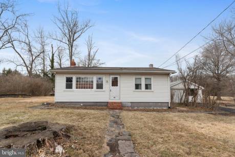 7119 Ferry Rd