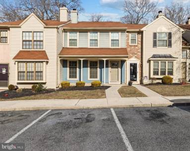 520 Essex Ct