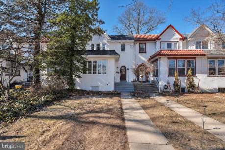 3425 Norwood Ave