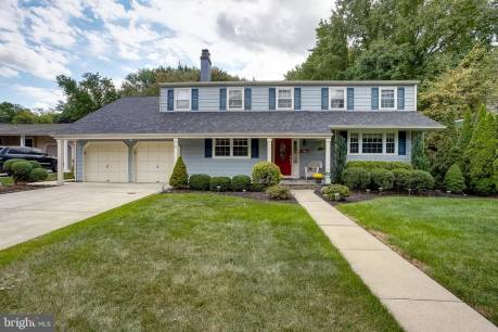 233 Hamilton Rd