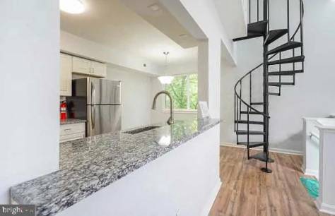 1006 Gregorys Way