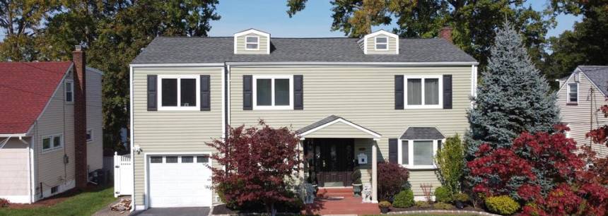 90 Longfellow Dr