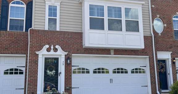79 Isabelle Ct