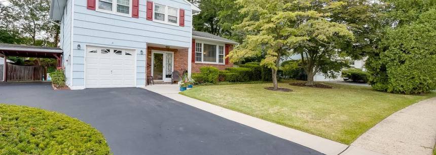 11 Tanglewood Dr