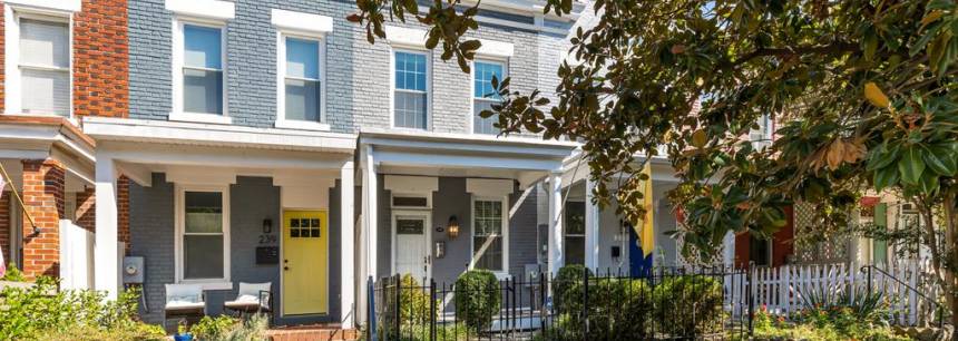 237 14th Pl NE