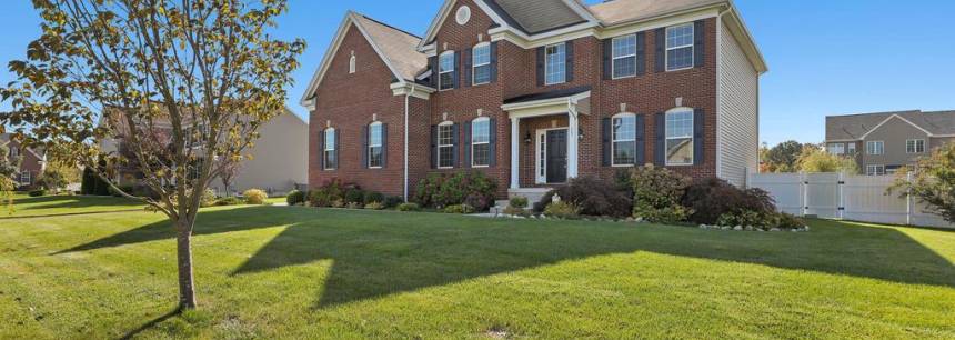 703 Carlton Ct