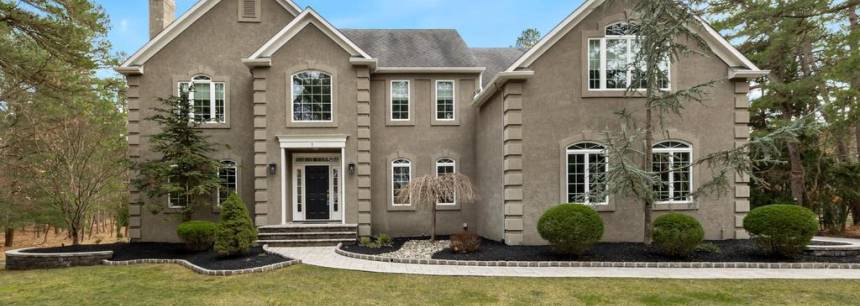 5 Eton Ln