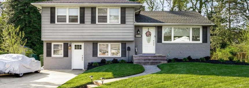 228 N Brookfield Rd