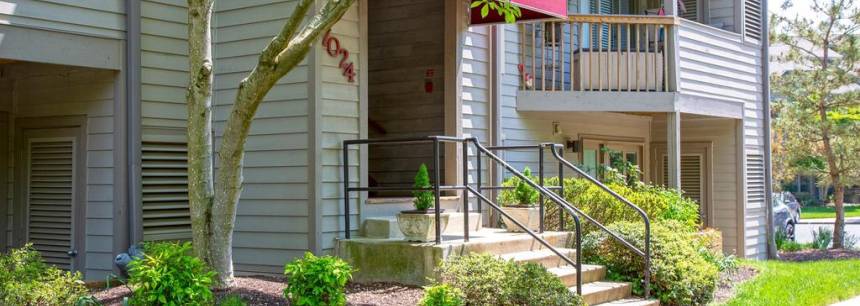 7024 Channel Village Ct 102
