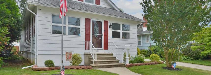 108 E Park