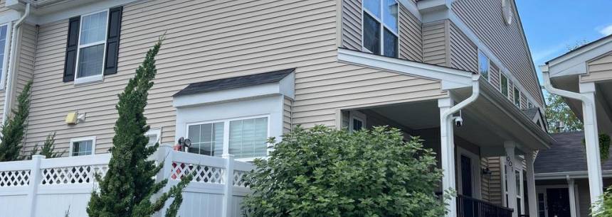 1001 Lexington Mews