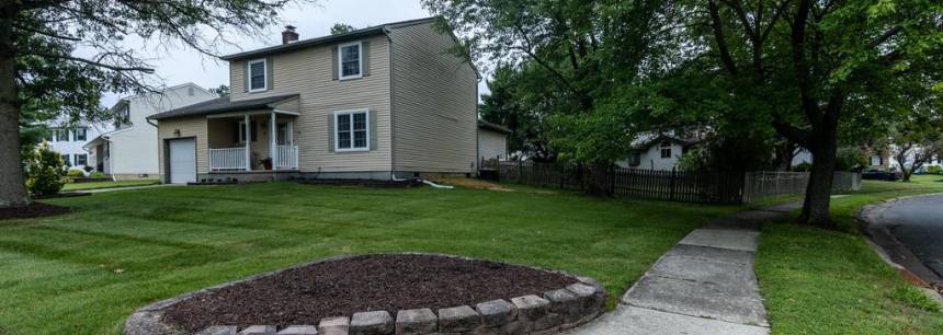 8 Lloyd Ct
