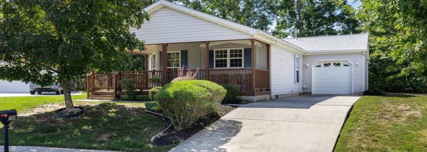 109 Loch Lomond Ct