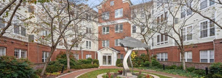 801 S Greenbrier St 218