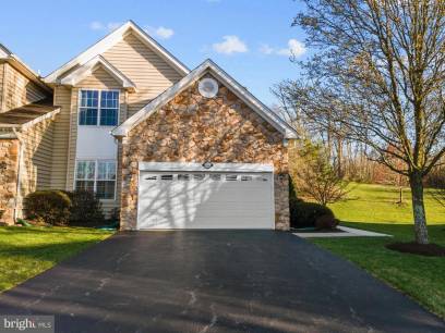 82 Mallard Ct