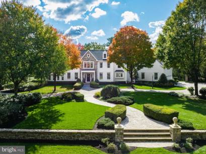 11 Milford Dr