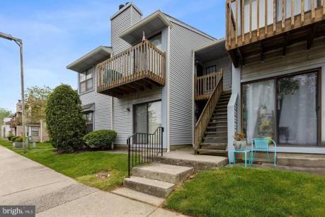 303 Coventry Ct