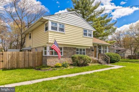 23 Brookmead Dr